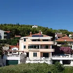 Apartman Lavandula With Heated Swimming Pool Trogir