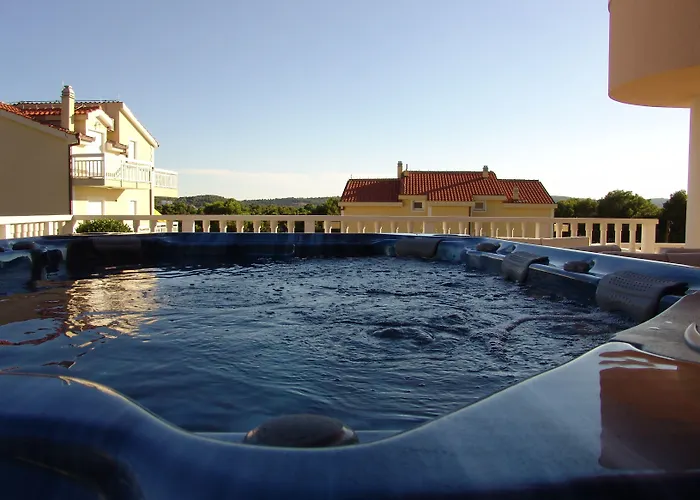 Lavandula With Heated Swimming Pool Lejlighed Trogir