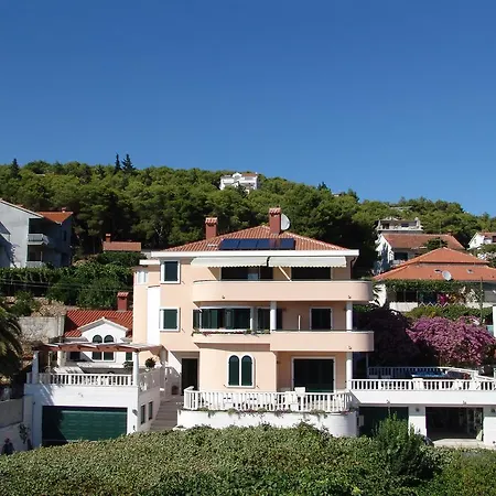 Apartamento Lavandula With Heated Swimming Pool Trogir