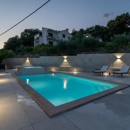 Lavandula With Heated Swimming Pool Apartamento *