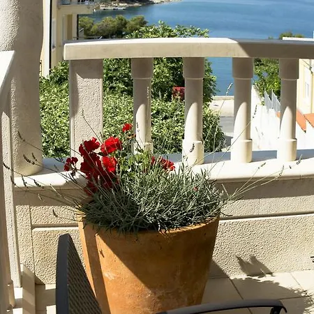 Lavandula With Heated Swimming Pool Apartamento Trogir