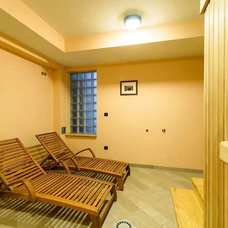Apartamento Lavandula With Heated Swimming Pool