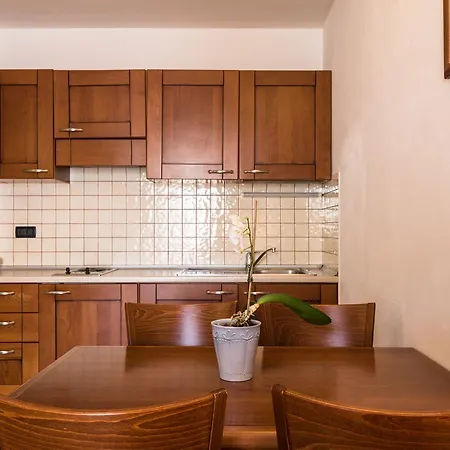 Apartamento Lavandula With Heated Swimming Pool