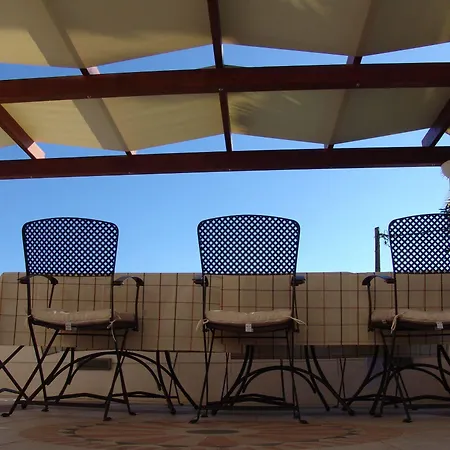 Apartamento Lavandula With Heated Swimming Pool