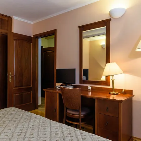 Lavandula With Heated Swimming Pool Apartamento Trogir