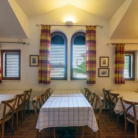Lavandula With Heated Swimming Pool * Trogir
