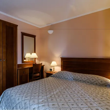 Apartment Villa Lavandula With Heated Swimming Pool *