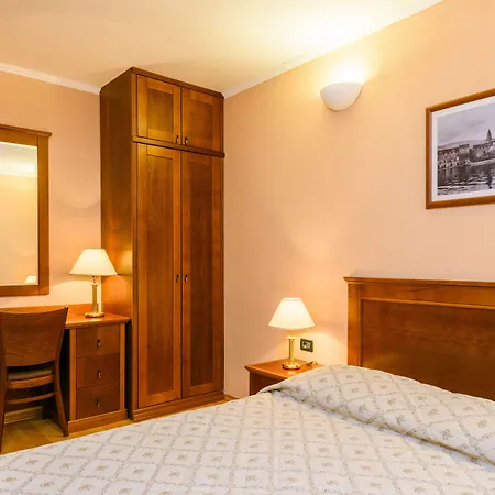Villa Lavandula With Heated Swimming Pool *