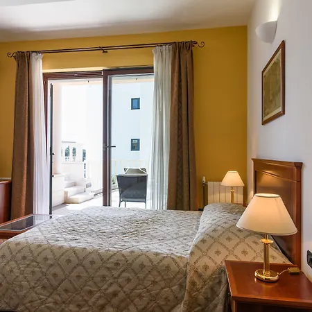 Villa Lavandula With Heated Swimming Pool *